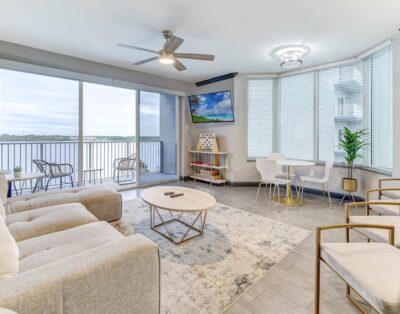 Beautiful lakeview home mins to Disney!